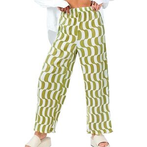 Princess Polly Women's Green and White Trousers Size 4